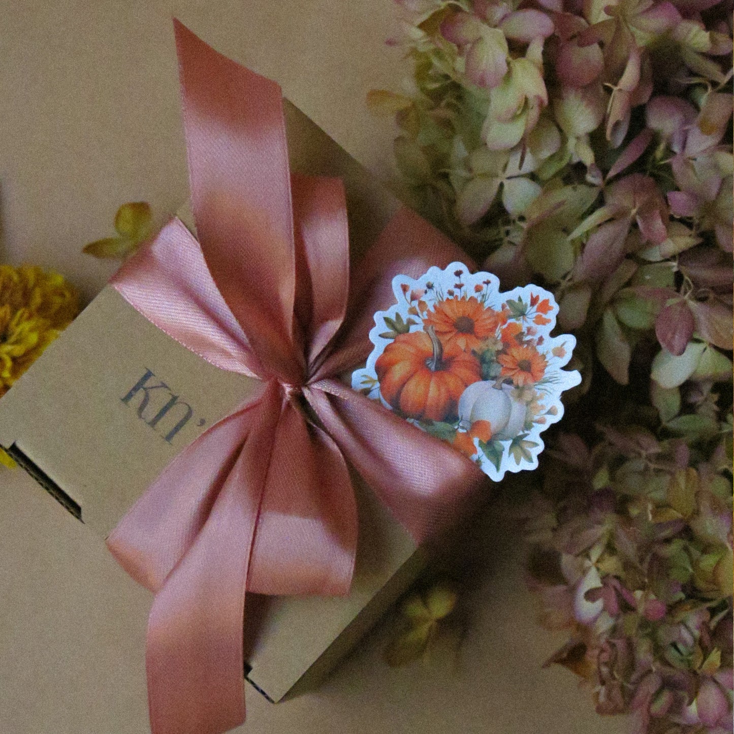 Aromatic Autumn Pumpkin Candle in Three Colors
