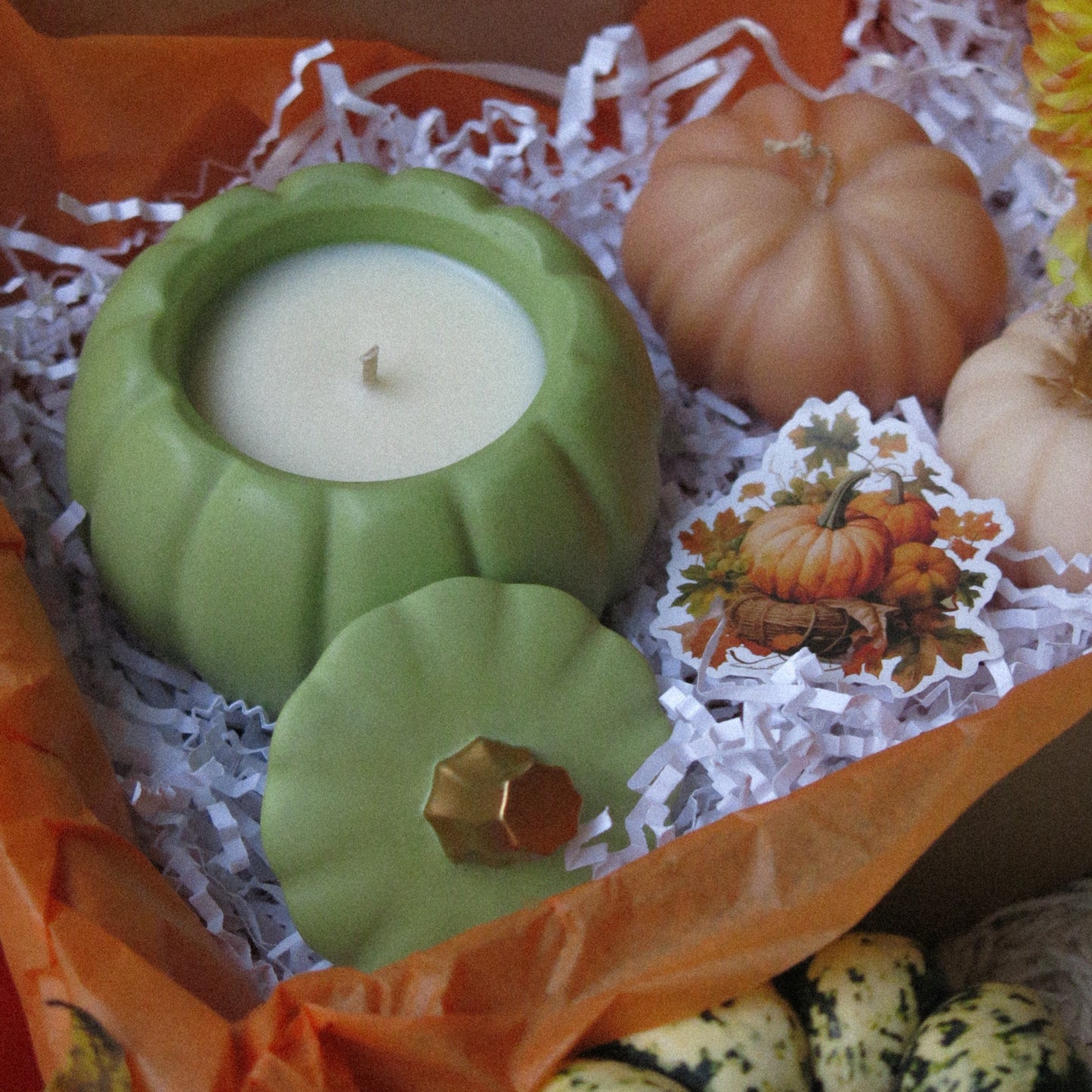 Aromatic Autumn Pumpkin Candle in Three Colors