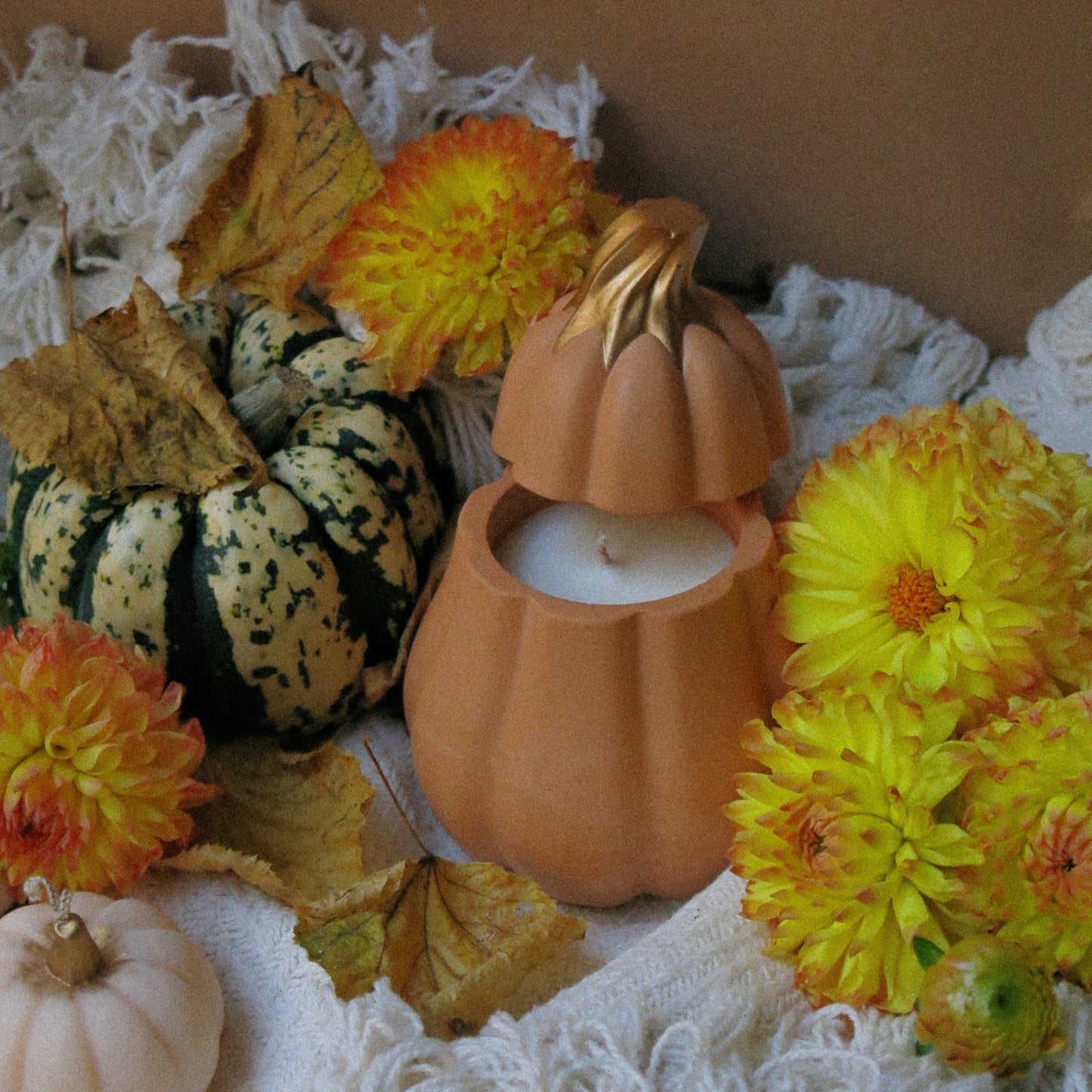 "Nutmeg Pumpkin" aromatic candle