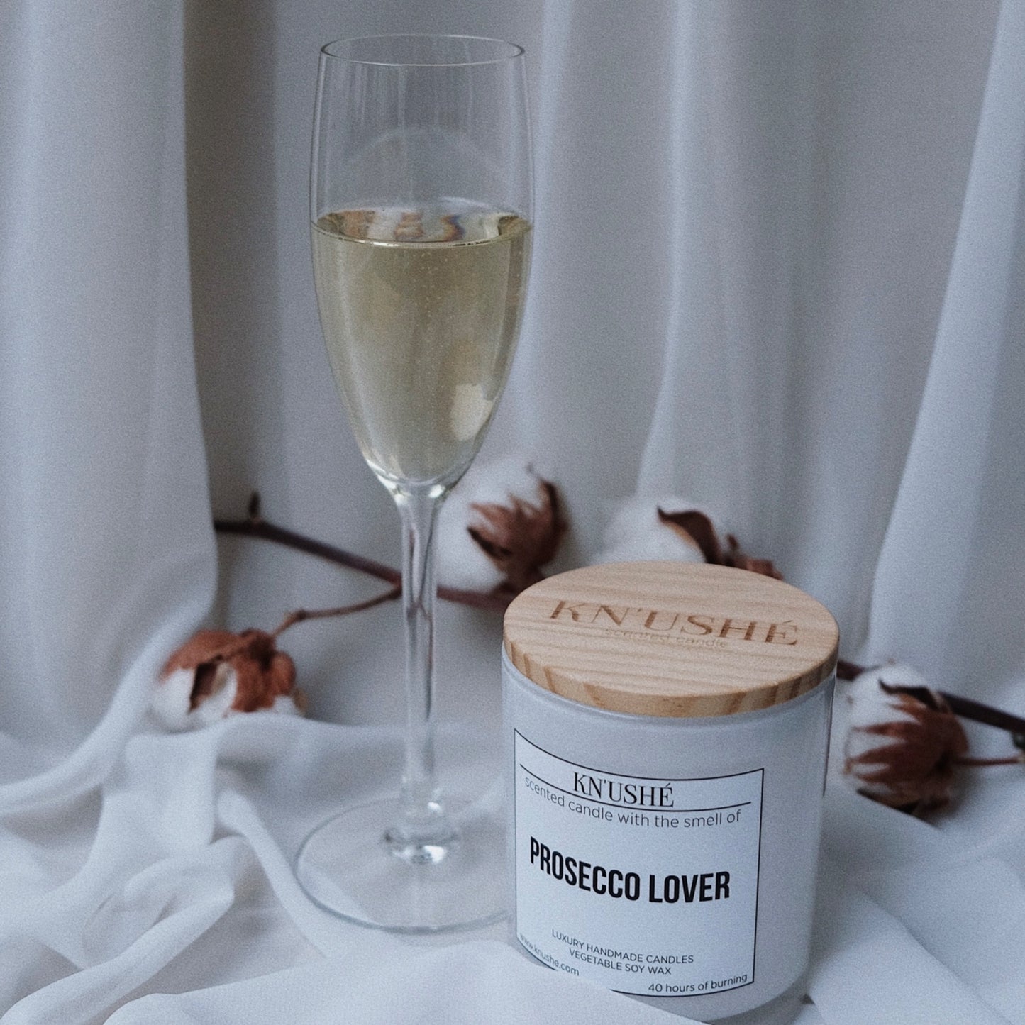 Scented candle with the smell of "PROSECCO LOVER"