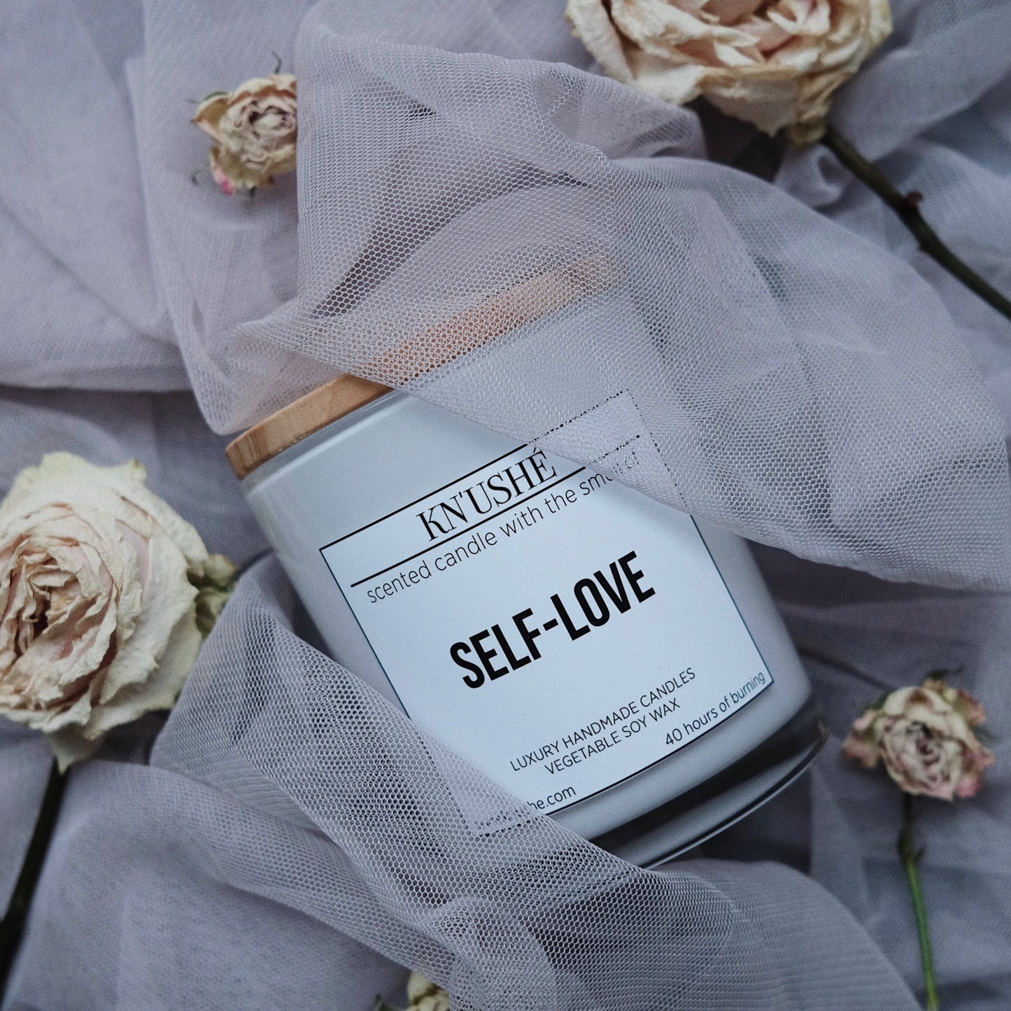Scented candle with the smell of "SELF-LOVE"