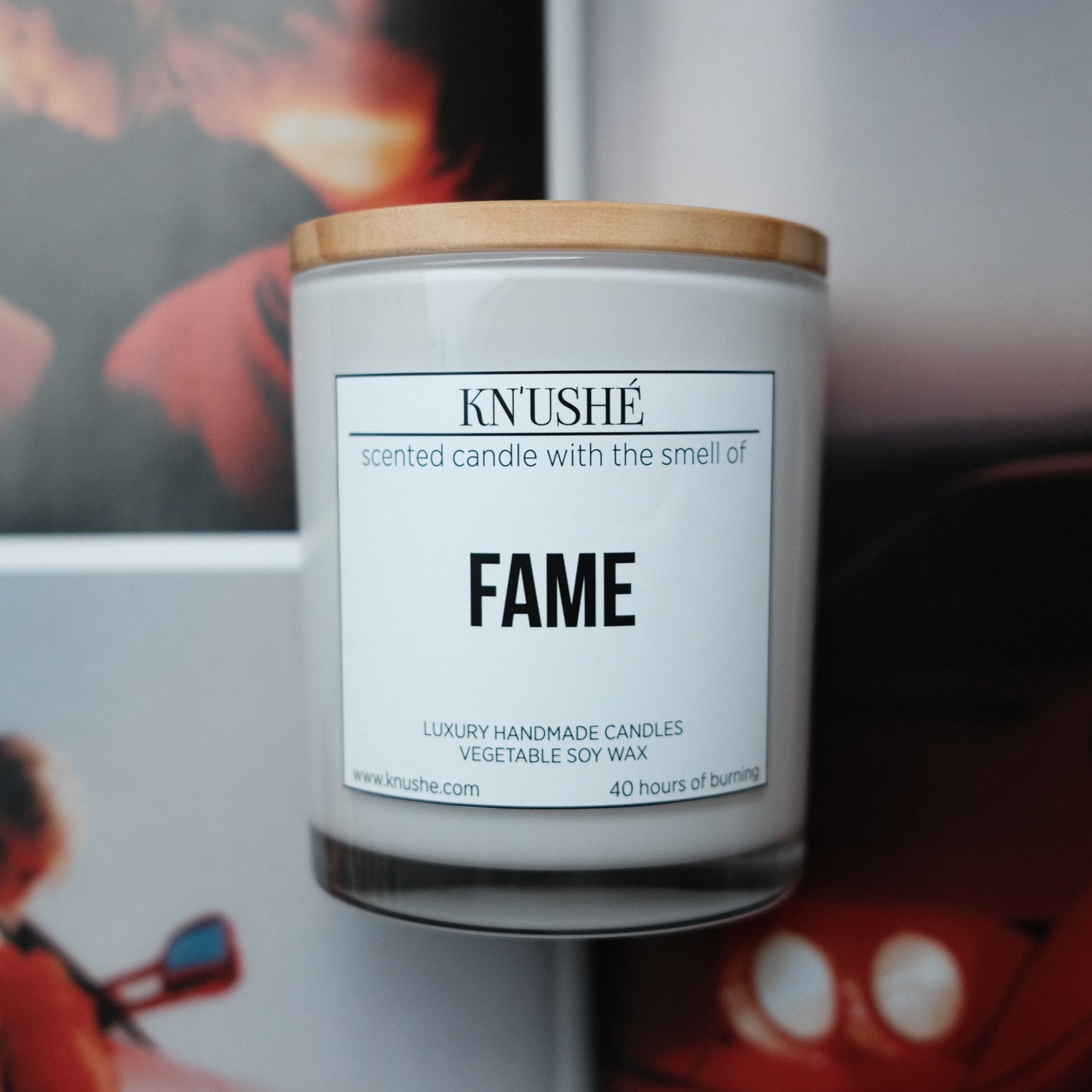 Scented candle with the smell of "FAME"