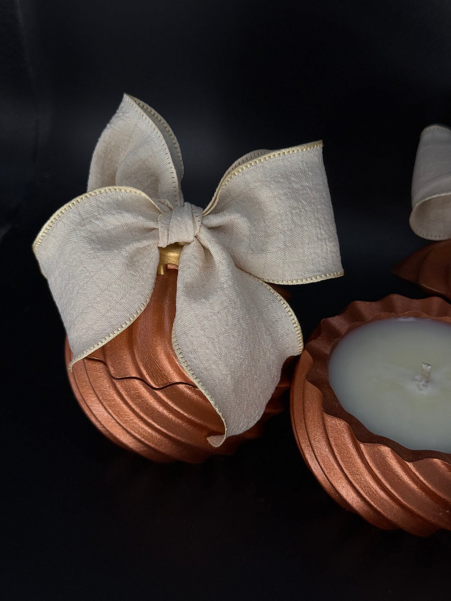 “Christmas Bauble” candle