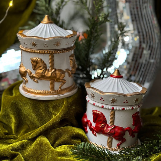 “Carousel” candle – handcrafted plaster holder with spinning horses