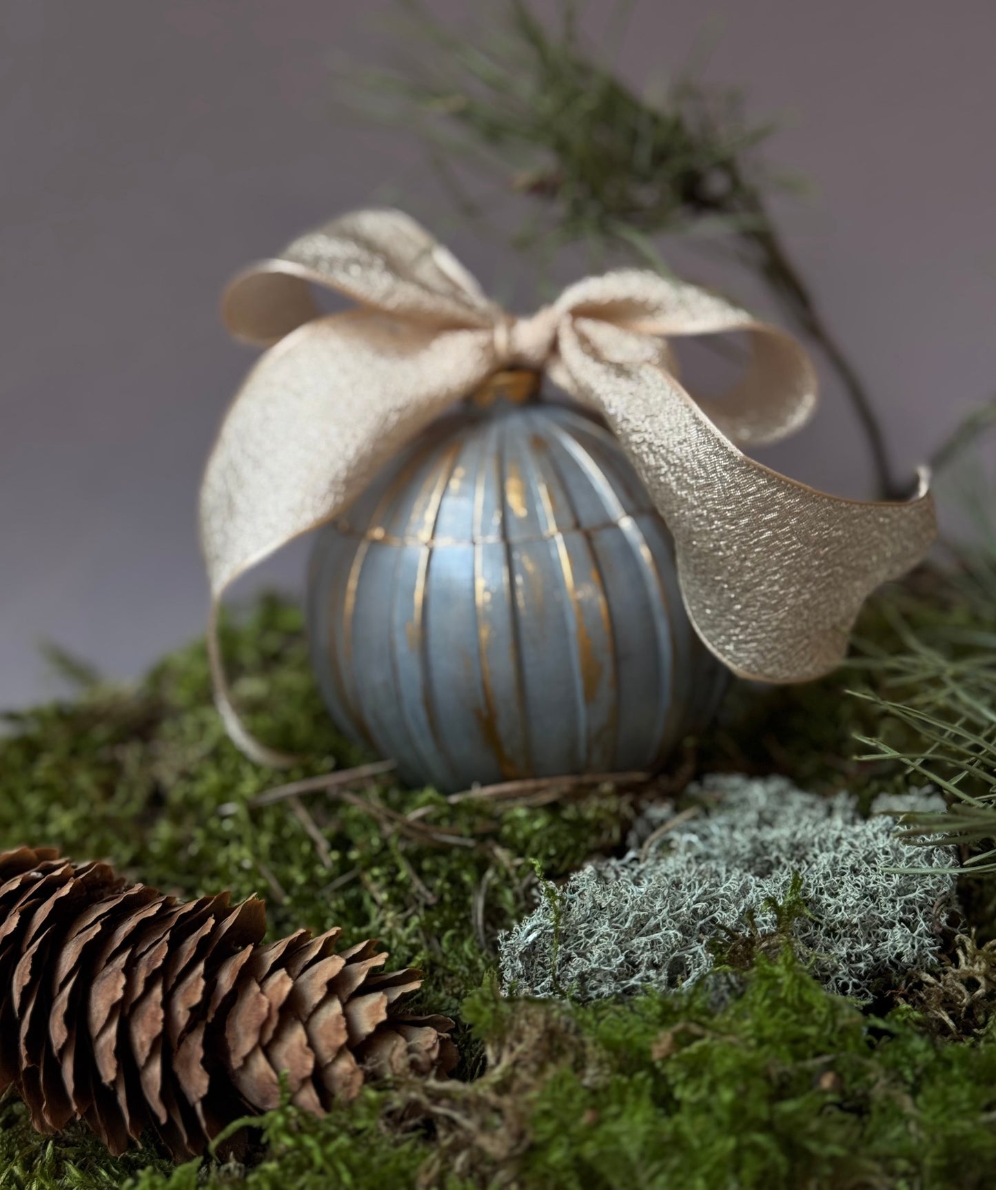 “Christmas Ornament” Candle – handmade holiday candle
