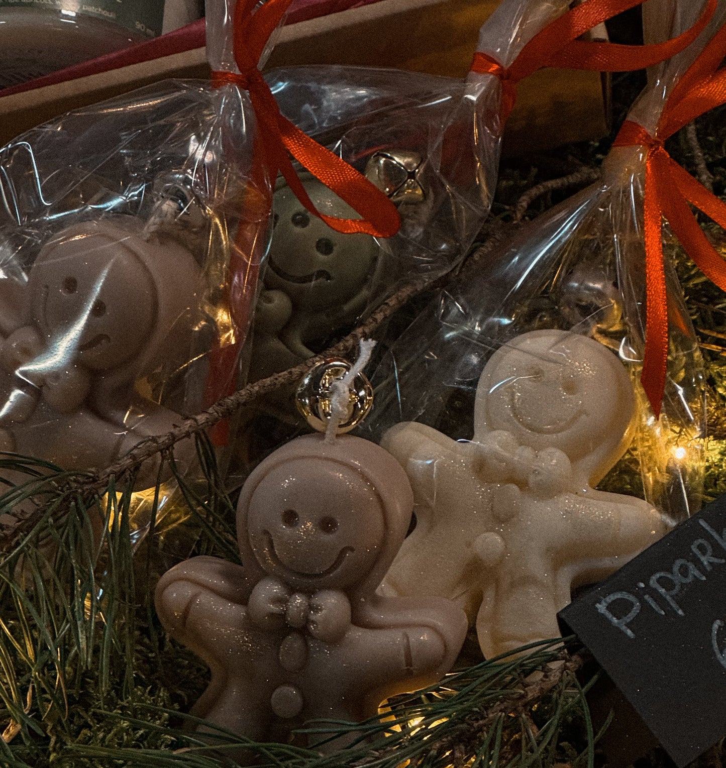 Gingerbread man” candle – handmade Christmas scented gift