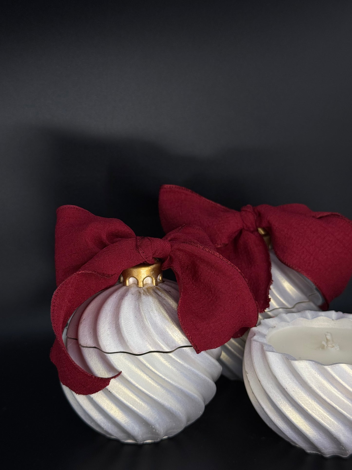 “Christmas Bauble” candle