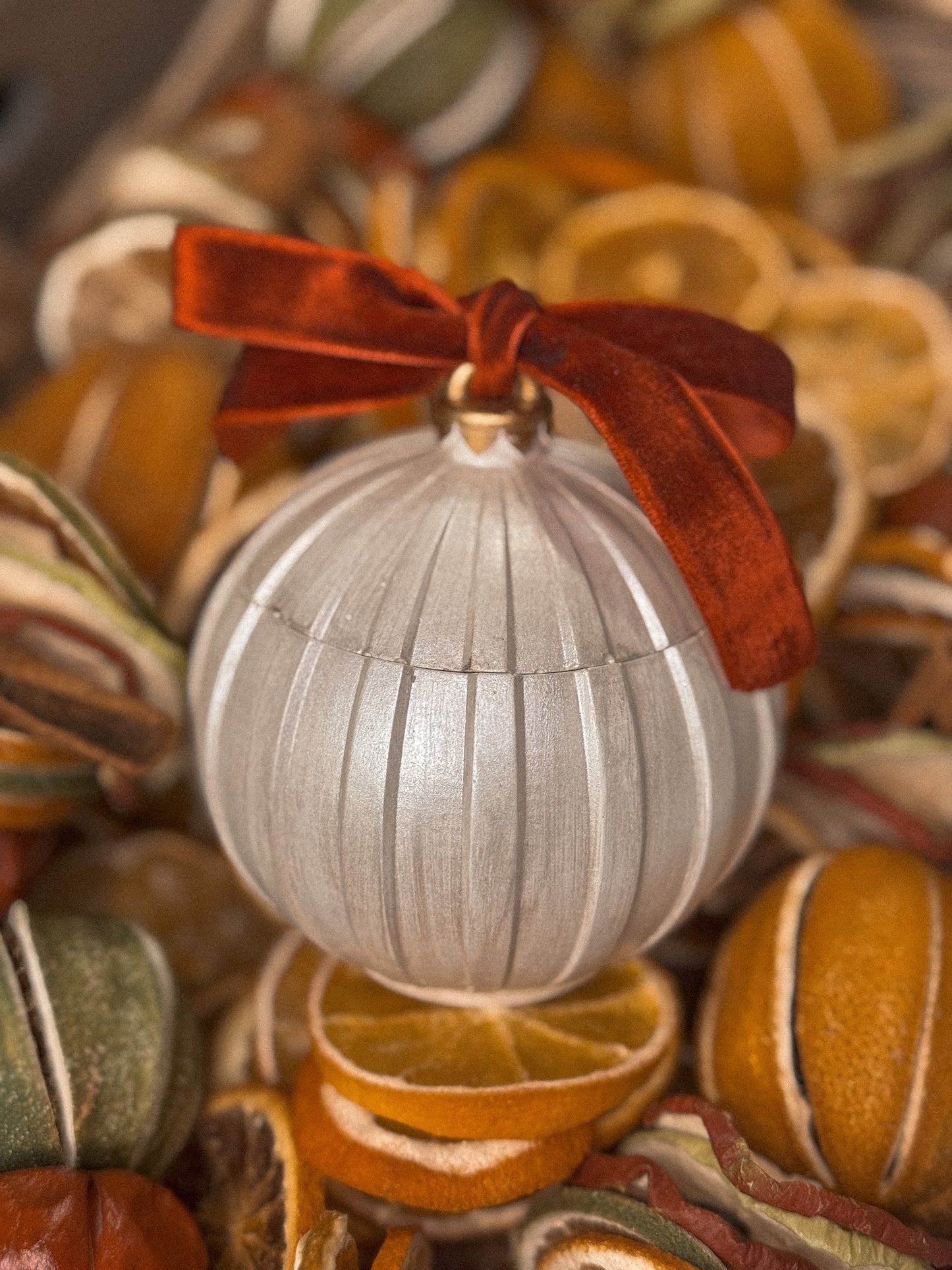 “Christmas Ornament” Candle – handmade holiday candle