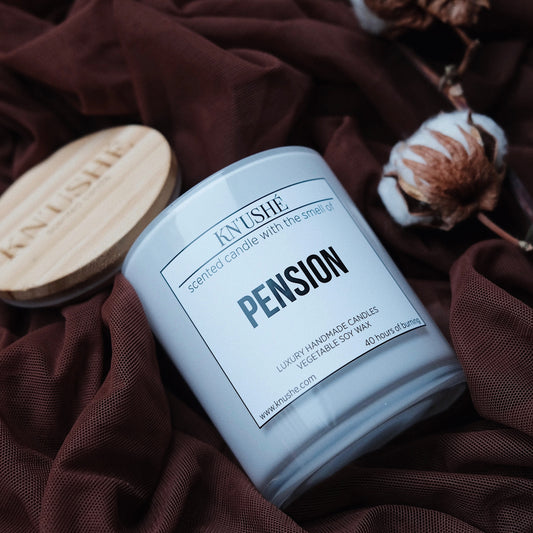 Scented candle  with the smell of "PENSION"