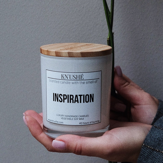 Scented candle  with the smell of "INSPIRATION"