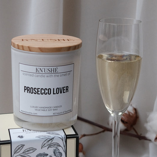 Scented candle  with the smell of "PROSECCO LOVER"